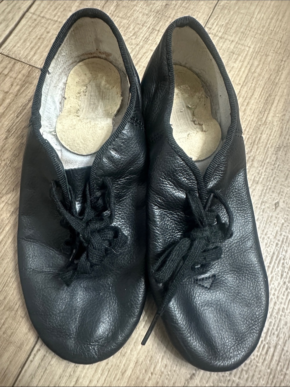 Boys soft Irish Dance shoes with soundblaster heels.